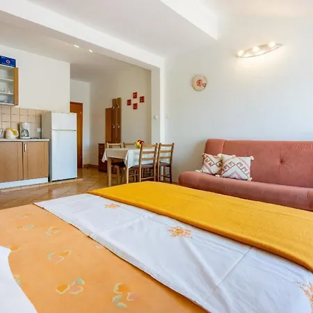 Studio Fur 3 Personen Ca 30 Qm In Crikvenica, Kvarner Bucht Und Umgebung - B52604 * Crikvenica