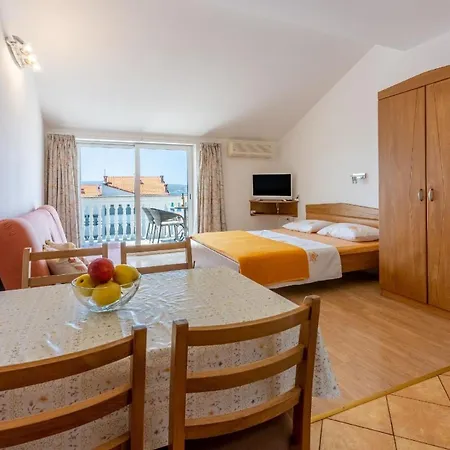 Apartment Studio Fur 3 Personen Ca 30 Qm In Crikvenica, Kvarner Bucht Und Umgebung - B52604