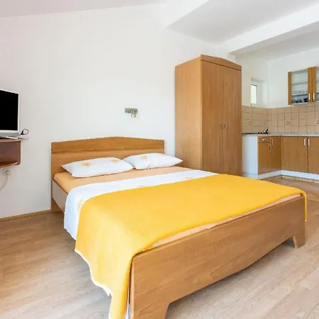 Studio Fur 3 Personen Ca 30 Qm In Crikvenica, Kvarner Bucht Und Umgebung - B52604 Apartment Crikvenica